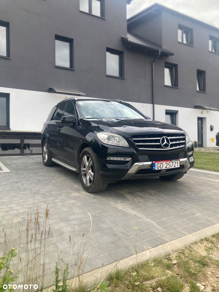 Mercedes-Benz ML 350 BlueTec 4-Matic - 4