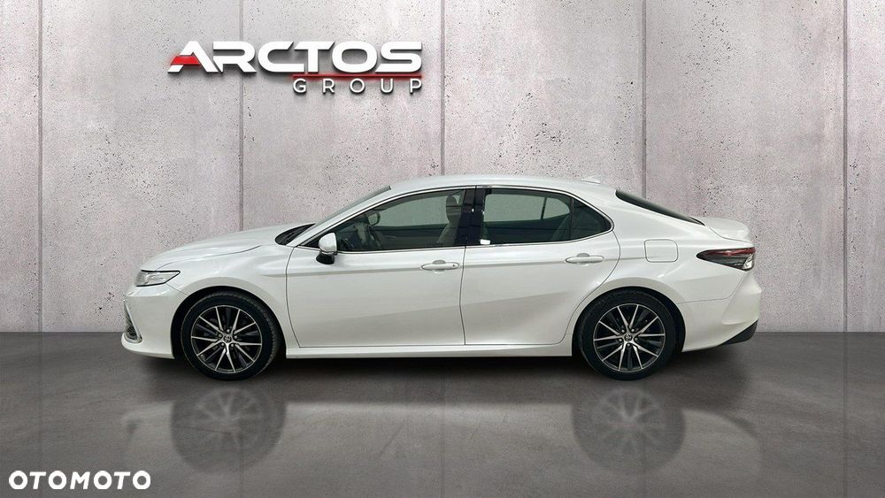 Toyota Camry - 2