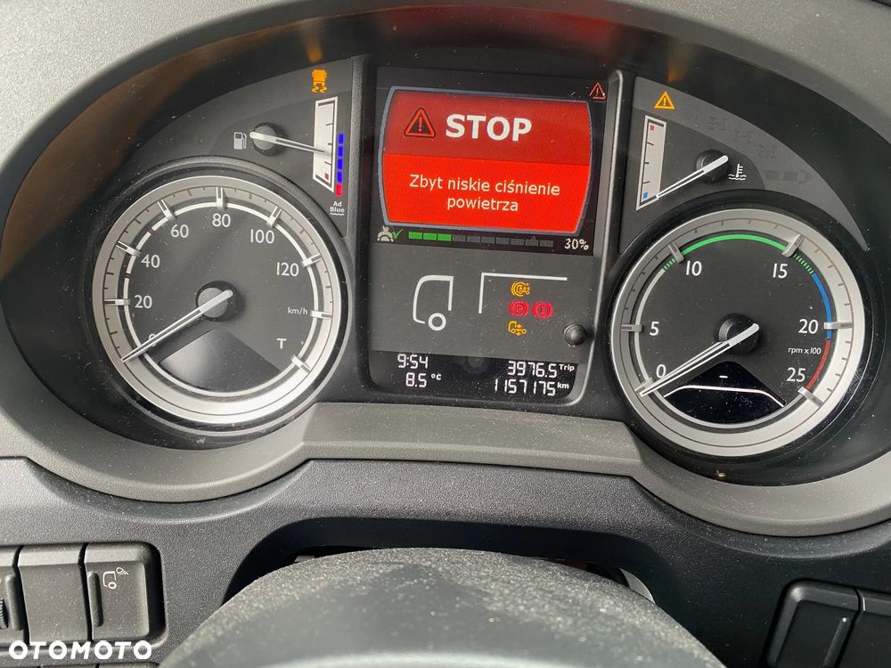 DAF 106.XF460 - 6