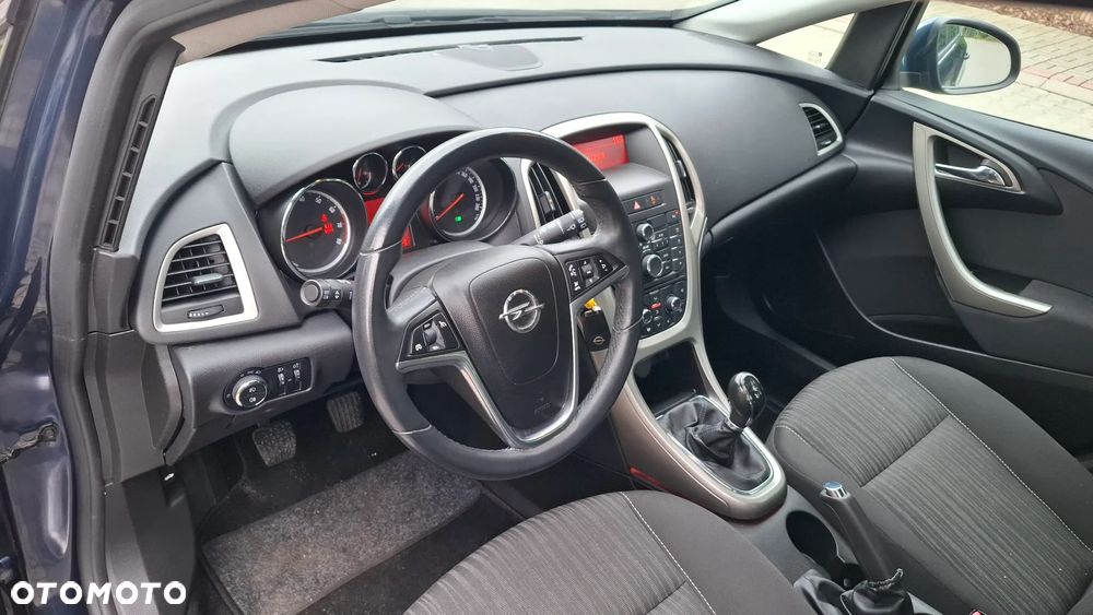 Opel Astra 1.4 Turbo - 9