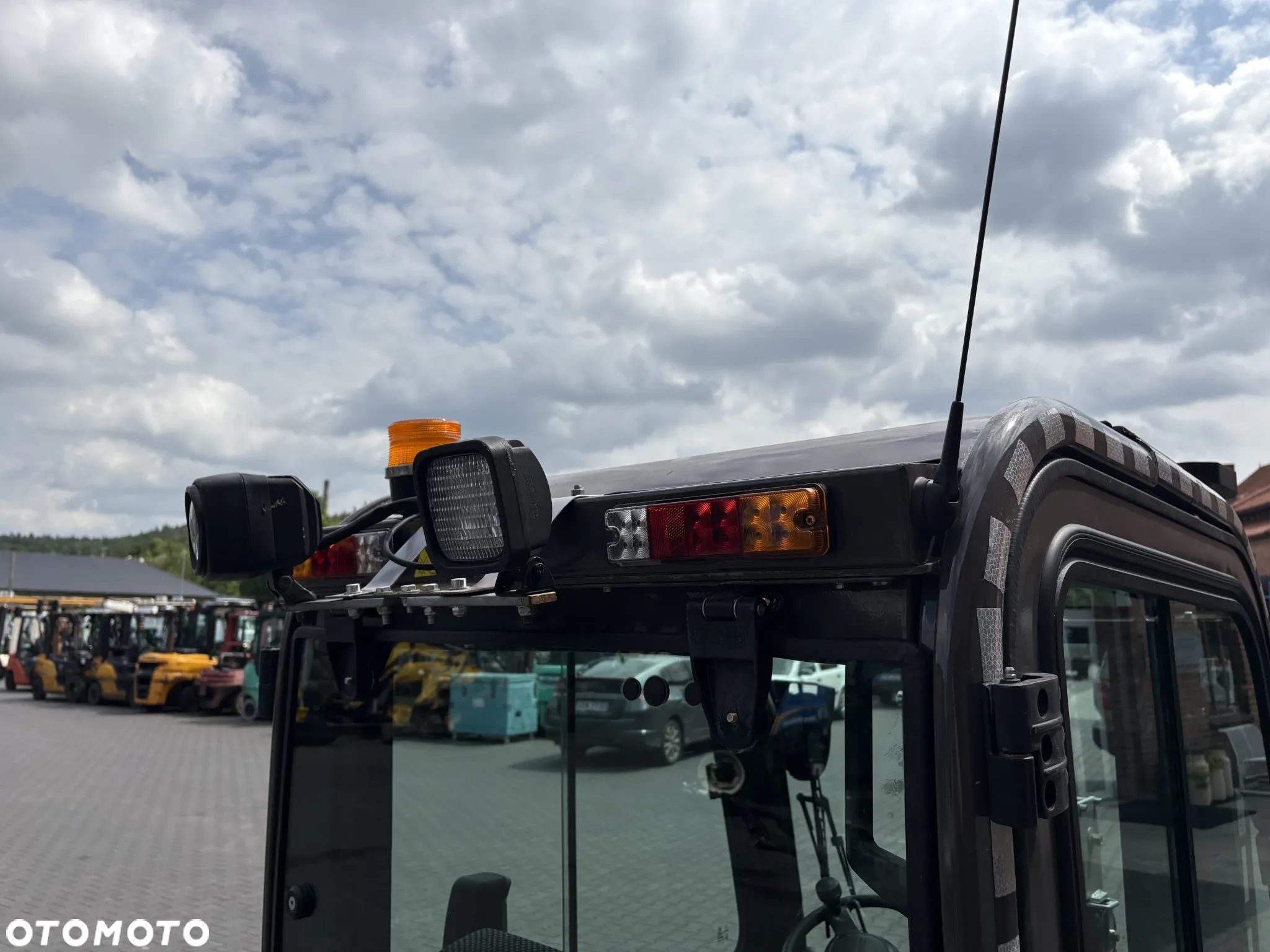 Manitou ME318 - 15