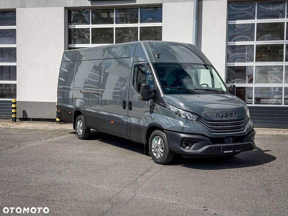 Iveco 35S18H V 3.0 Diesel 180 KM MT6 Furgon L4H2 - 4