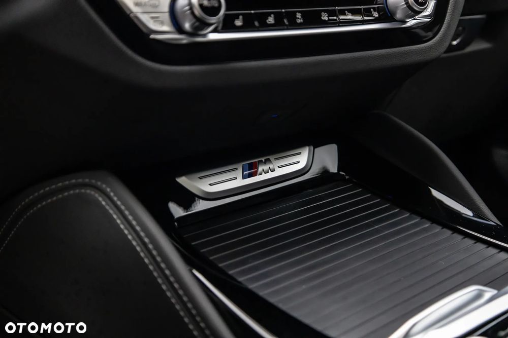 BMW X4 - 26