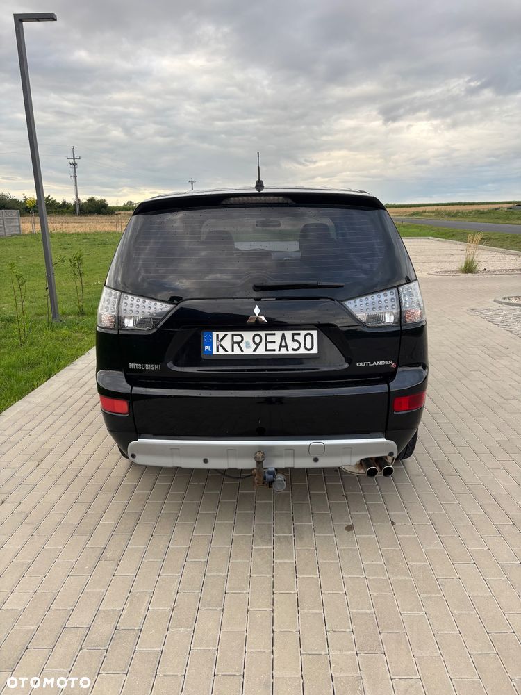 Mitsubishi Outlander 2.0 DID Intense - 4