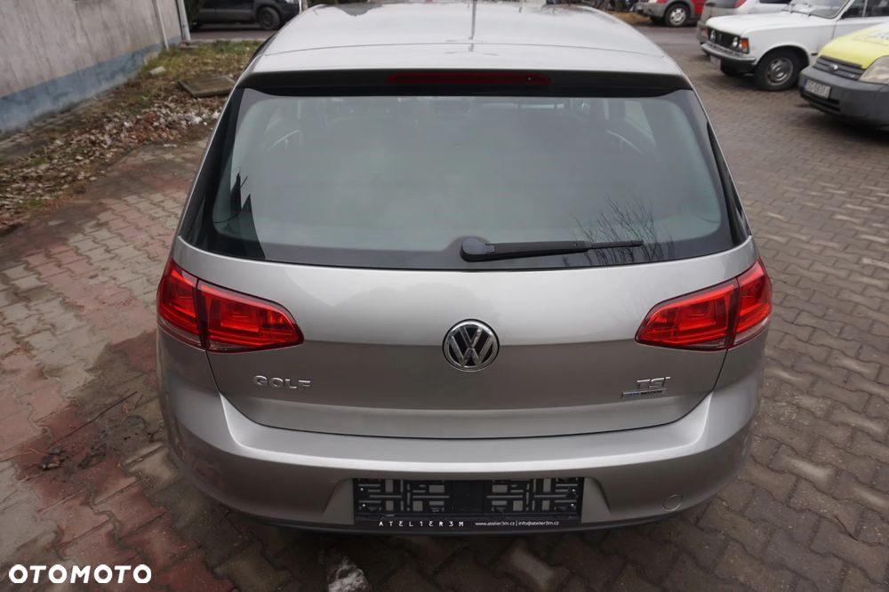 Volkswagen Golf - 28