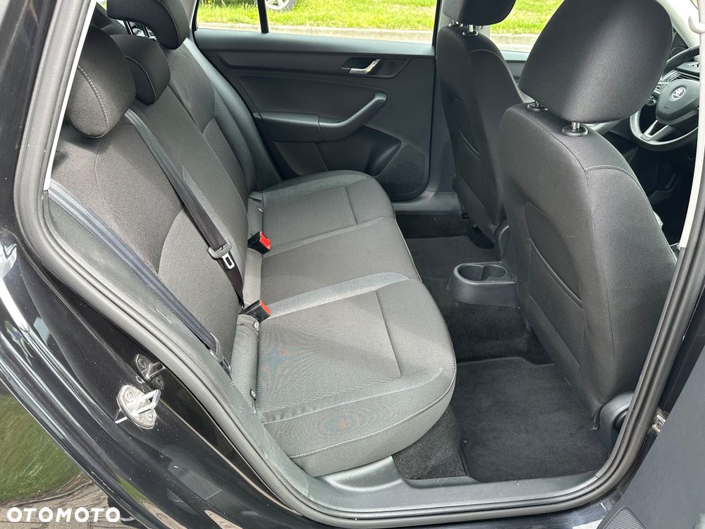 Skoda RAPID 1.6 TDI Edition - 13