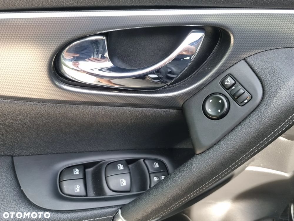 Nissan Qashqai 1.7 dCi 4x4 Tekna+ Xtronic - 14