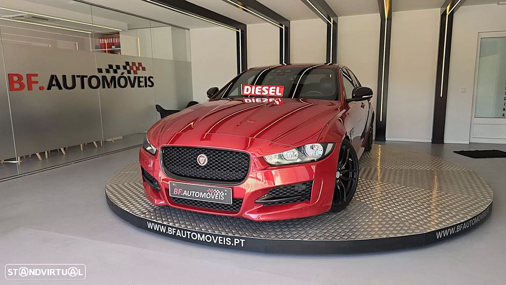 Jaguar XE 2.0 D R-Sport - 1