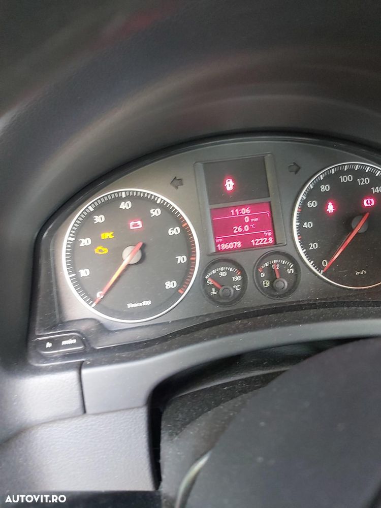 Volkswagen Golf - 2