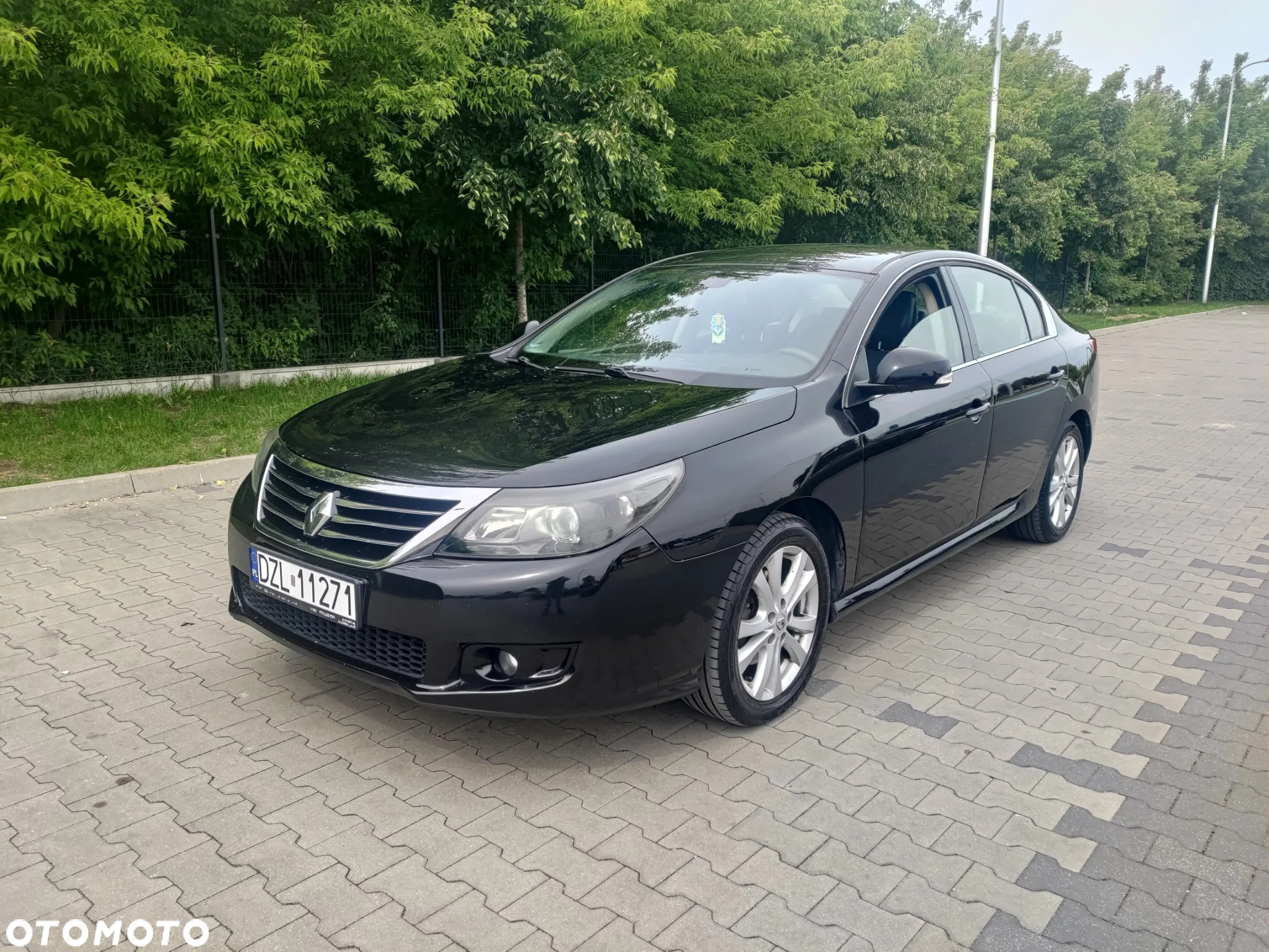 Renault Laguna 2.0 dCi Black Edition - 28