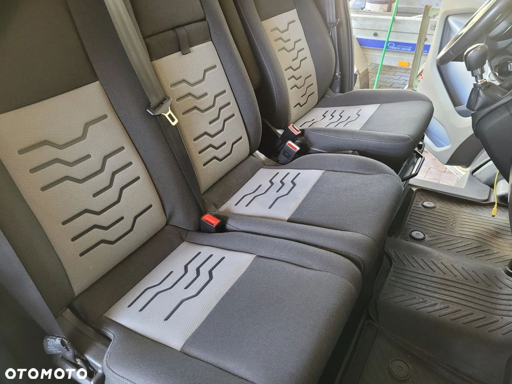 Ford TRANSIT CUSTOM - 25