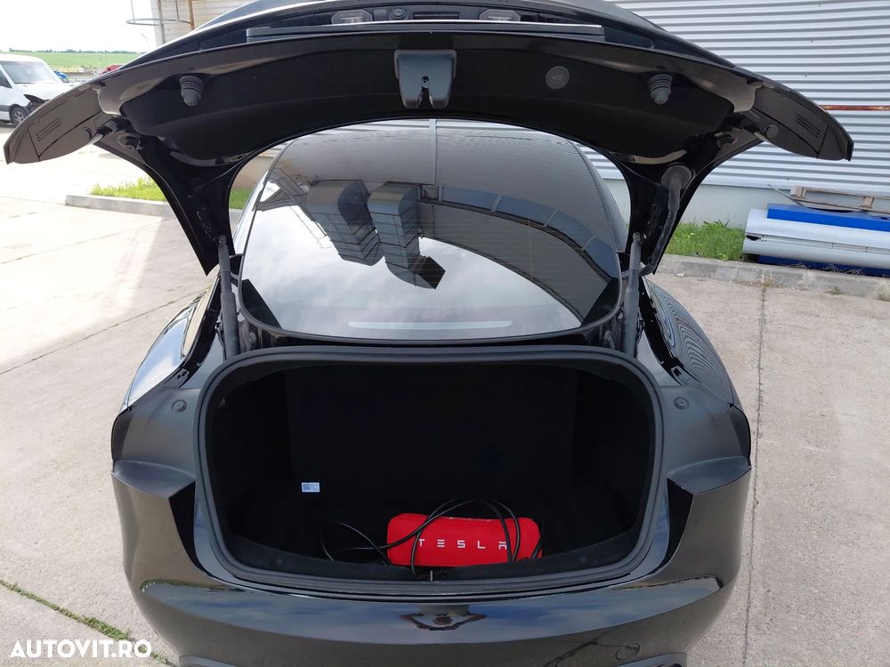 Tesla Model 3 Standard - 18