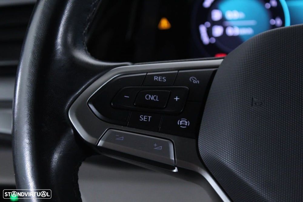 VW Multivan 1.5 TSI e-Hybrid Life Longa DSG - 23