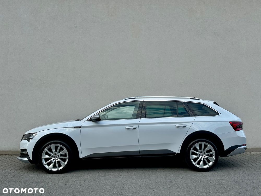 Skoda Superb 2.0 TDI 4x4 DSG Scout - 17