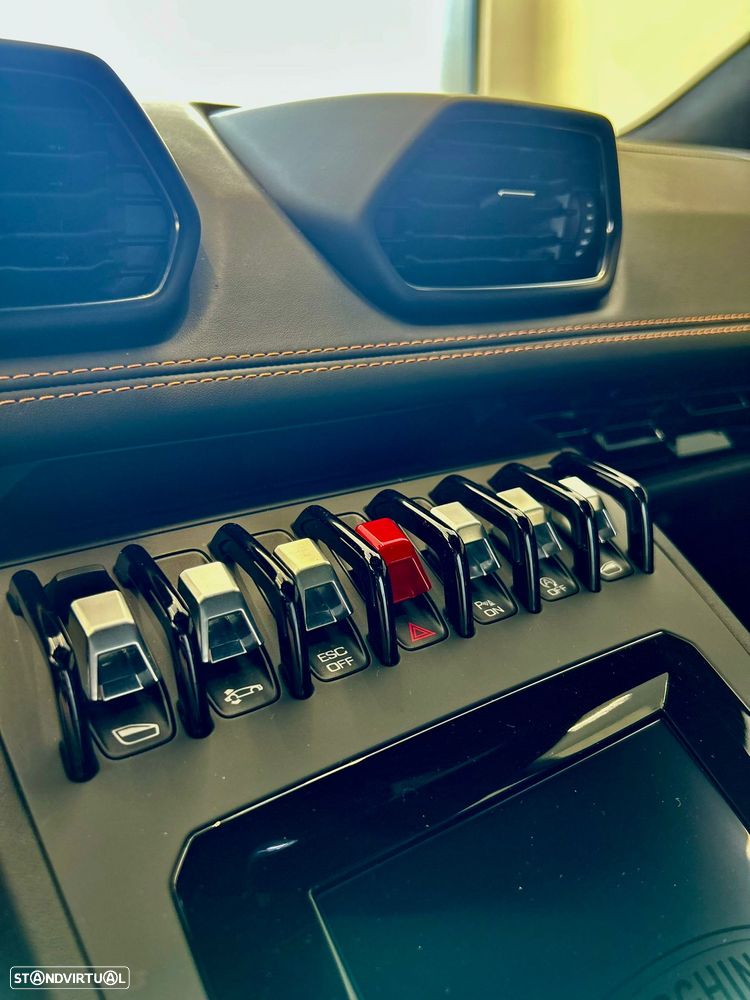 Lamborghini Huracán EVO - 11