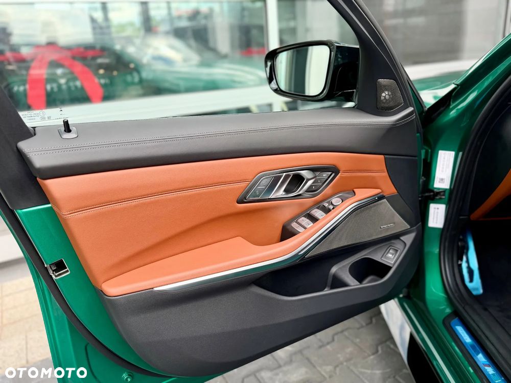BMW M3 Competition M xDrive - 14