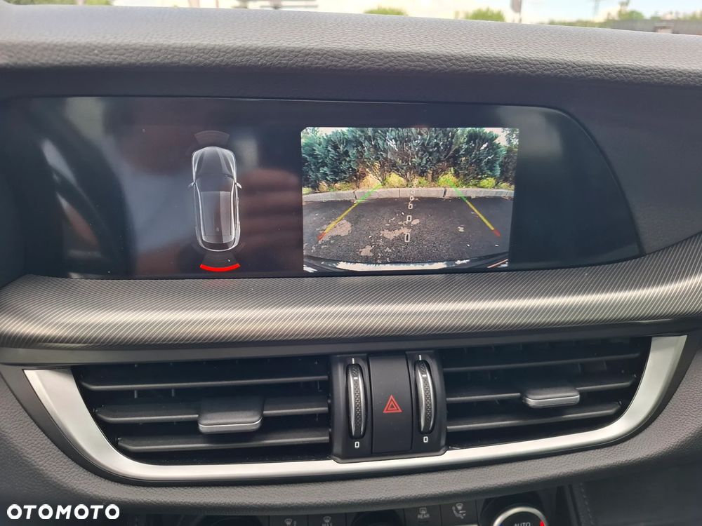 Alfa Romeo Stelvio 2.0 Turbo Veloce Q4 - 26