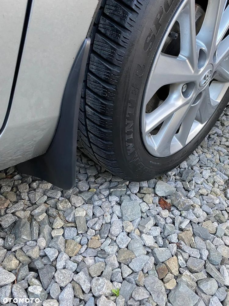 Toyota Auris 1.6 Premium - 26
