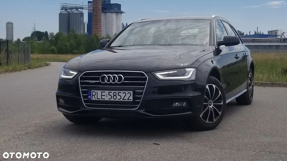 Audi A4 Avant 2.0 TDI DPF quattro S line Sportpaket - 15