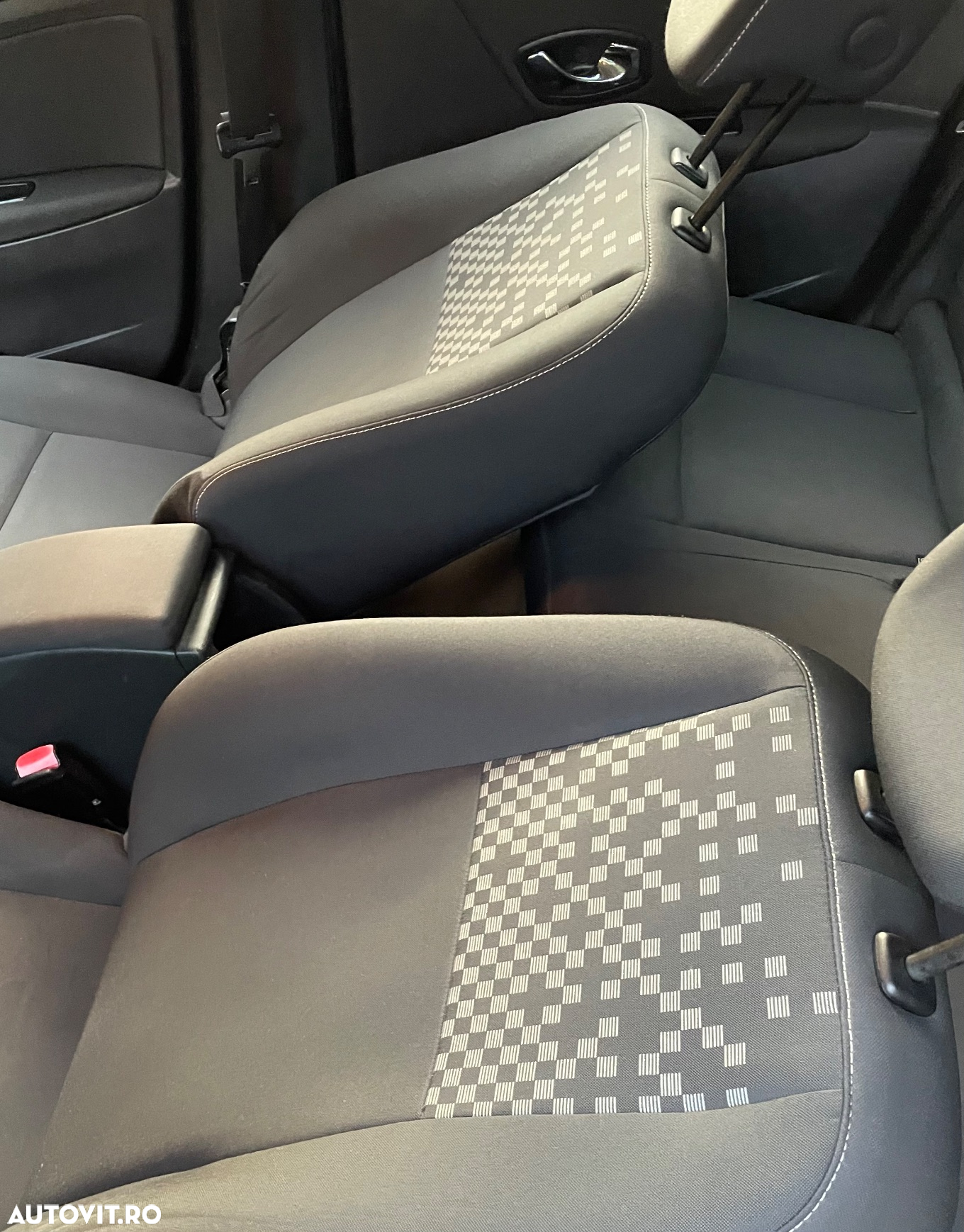 Renault Megane ENERGY dCi 110 Start & Stop LIMITED - 21