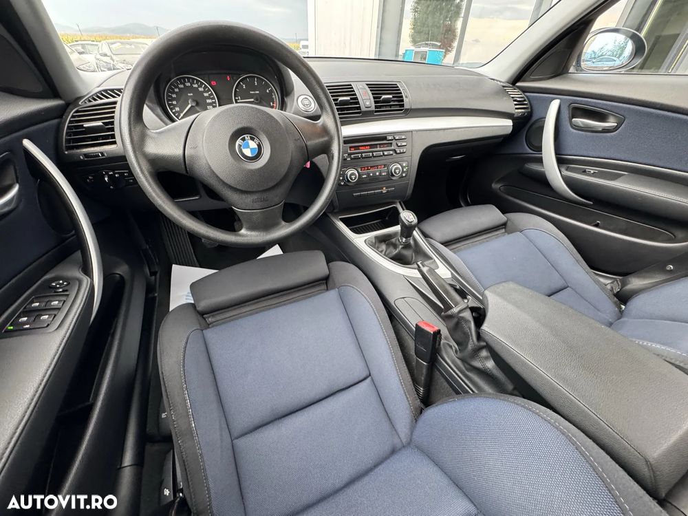 BMW Seria 1 118d - 24