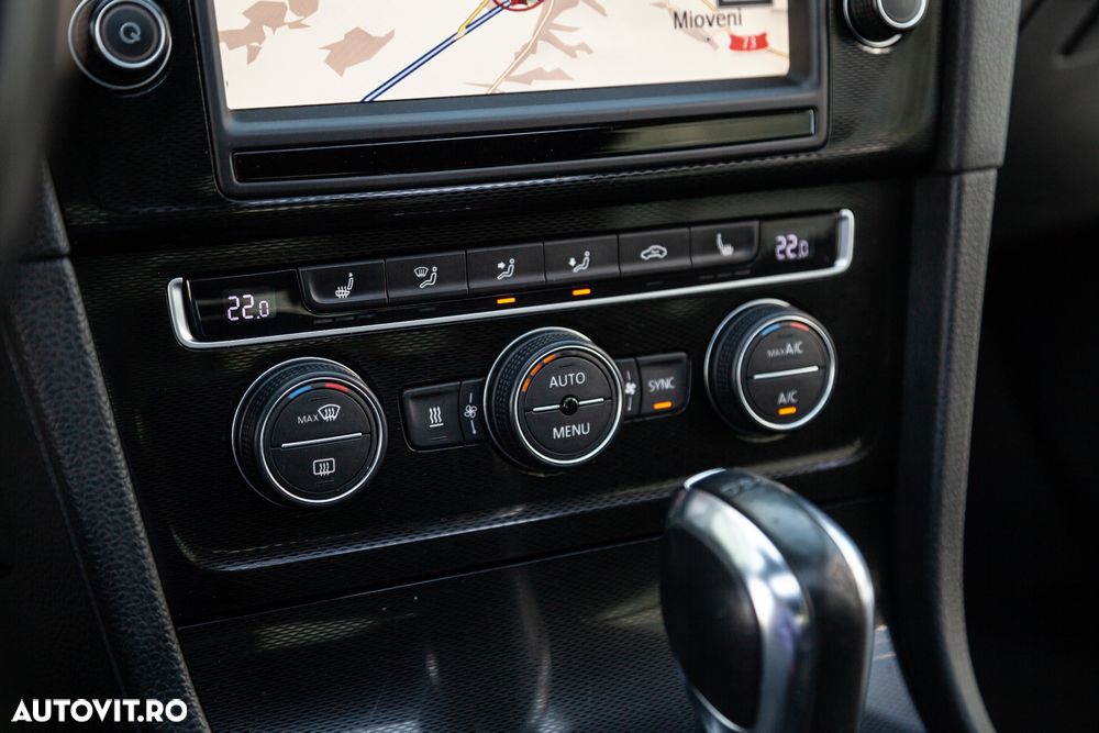 Volkswagen Golf - 19