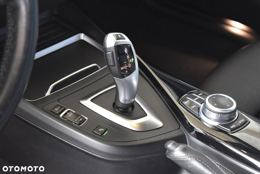 BMW Seria 1 120i GPF M Sport Shadow sport - 29