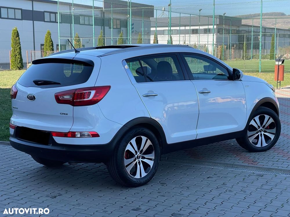 Kia Sportage 2.0 CRDI 4WD Dream-Team Edition - 12