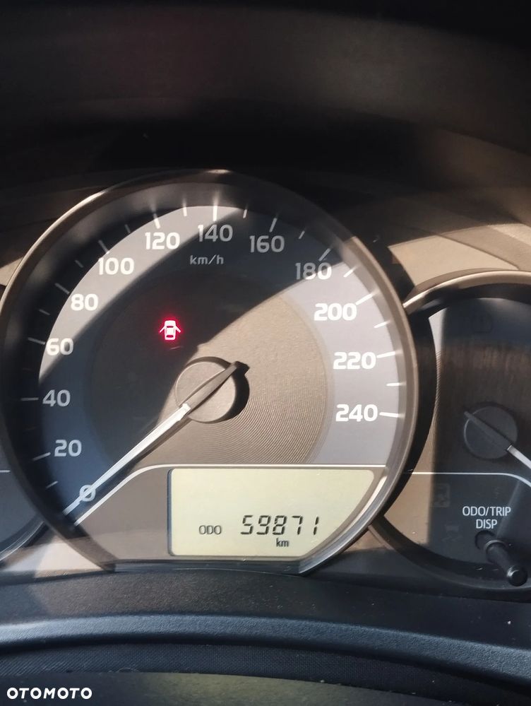 Toyota Corolla 1.6 Active - 6