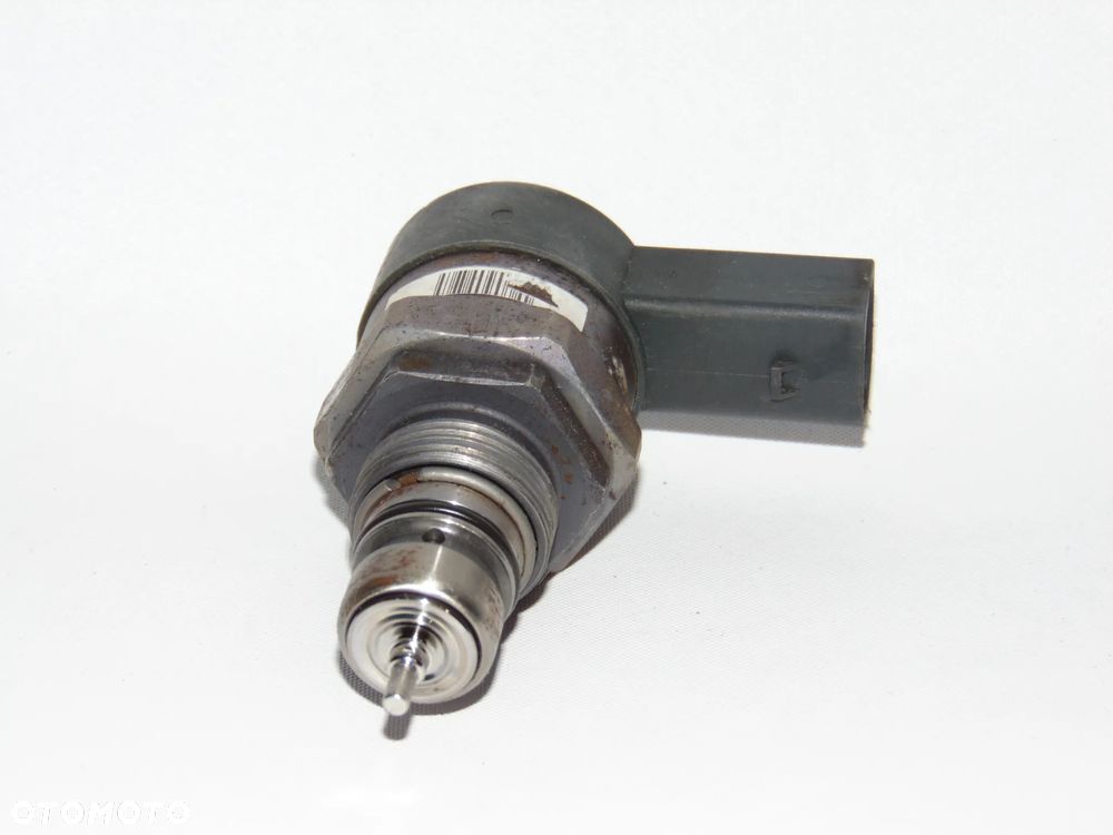 Zawór regulator czujnik ciśnienia paliwa A6110780449 0281002494 Mercedes W169 W245 W203 W211 A B C E Klasa W639 Vito 2.0 2.2 CDI - 9