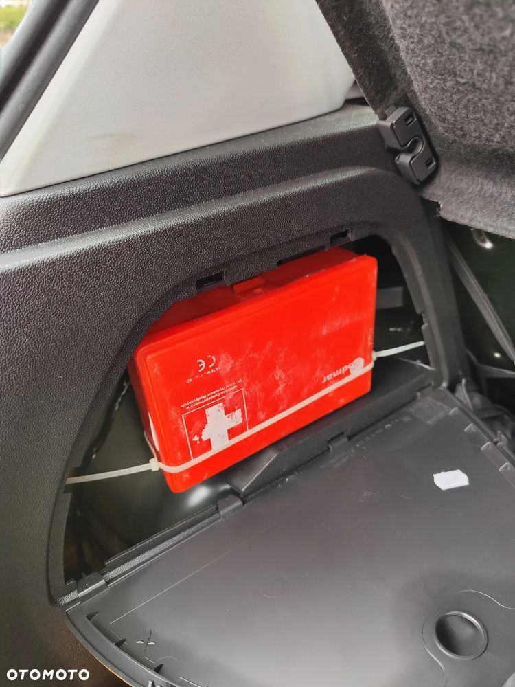 Opel Corsa 1.4 Enjoy - 24