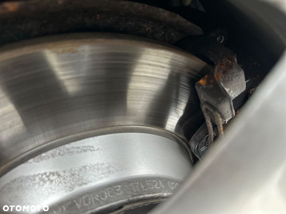 Volkswagen Passat 2.0 TDI SCR - 35