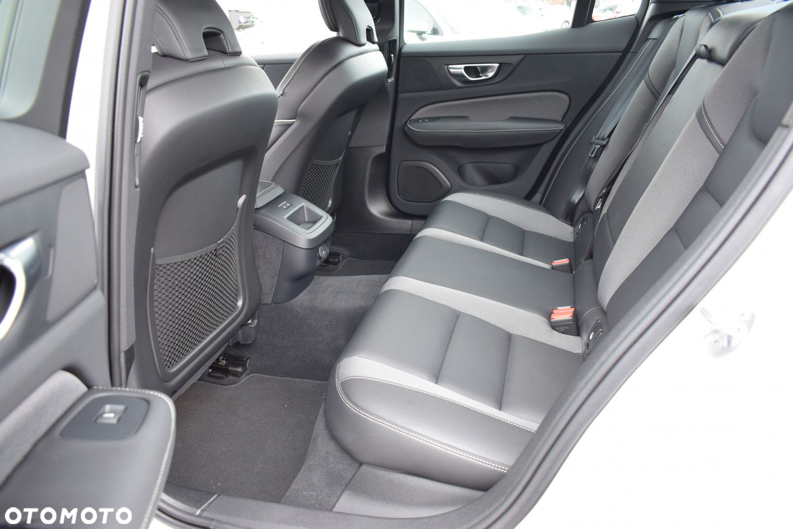 Volvo S60 - 16