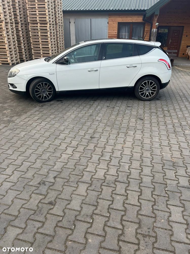 Lancia Delta 1.8 T-Jet Platino Sportronic - 3