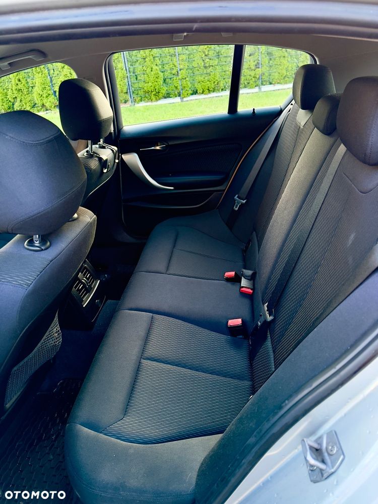 BMW Seria 1 114i - 11