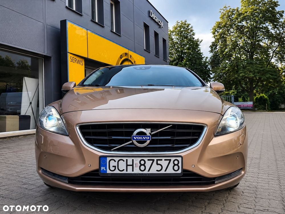 Volvo V40 D2 Summum - 3