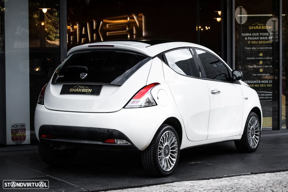 Lancia Ypsilon 1.2 S&S Urban - 4