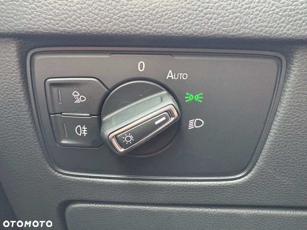 Volkswagen Arteon 2.0 TSI R-Line DSG - 27