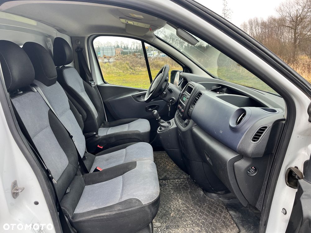 Opel Vivaro - 11