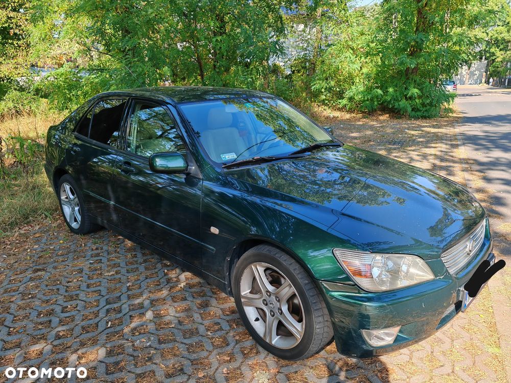 Lexus IS - 8