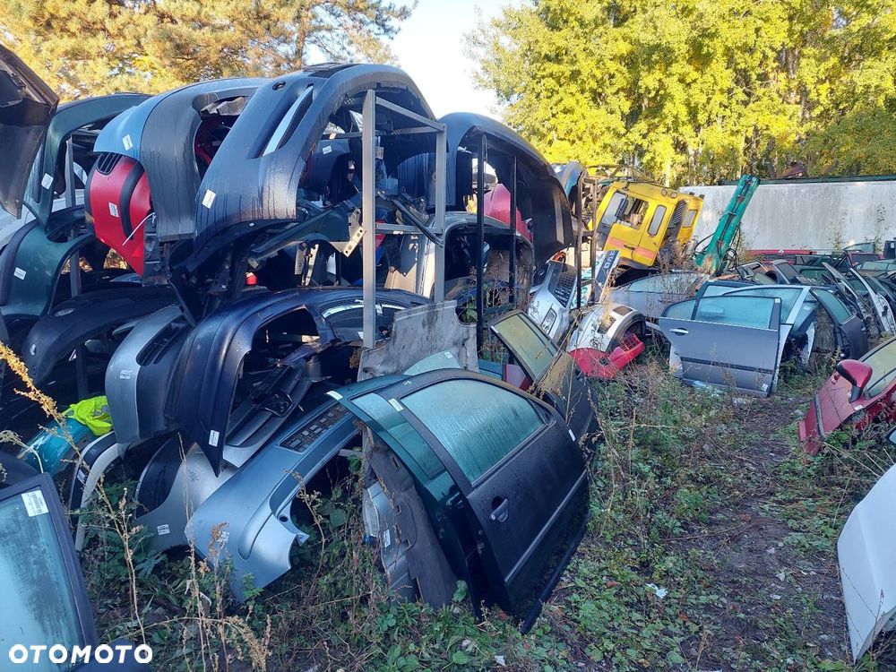 KOMPLETNY TYŁ KLAPA ZDERZAK LAMPA LAMPY MAZDA 323F BA HB 5D 11R - 13