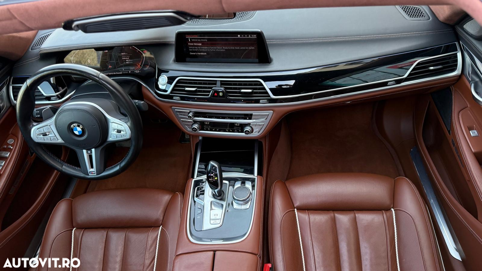 BMW Seria 7 730d xDrive MHEV - 31