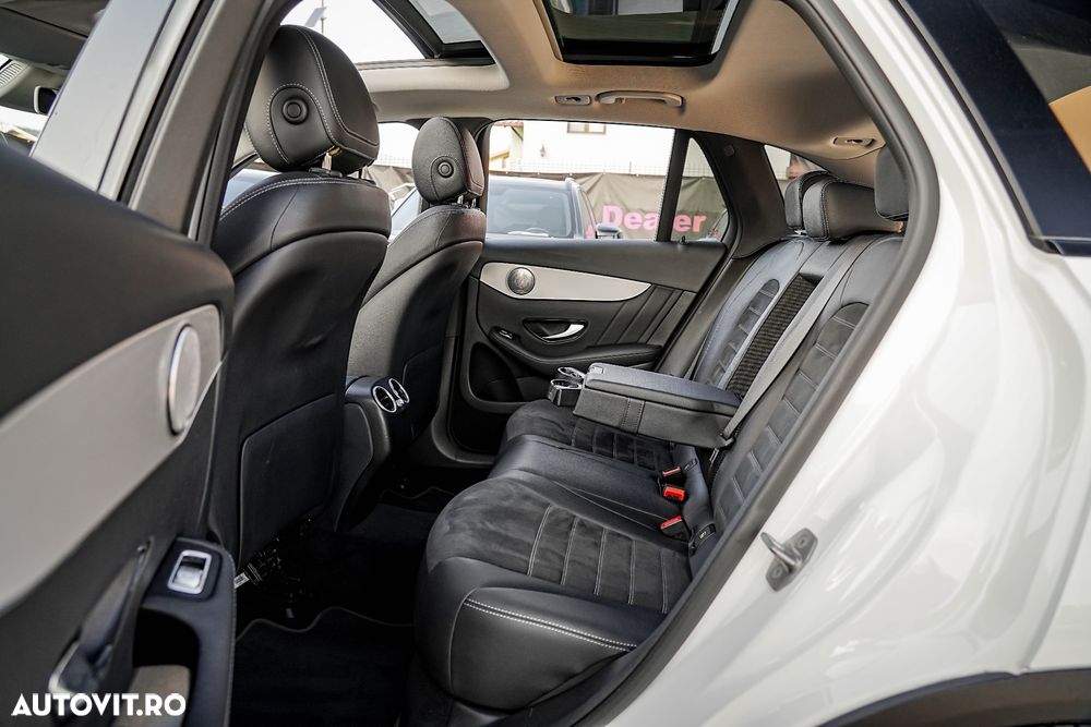 Mercedes-Benz GLC 220 d 4Matic 9G-TRONIC AMG Line - 17