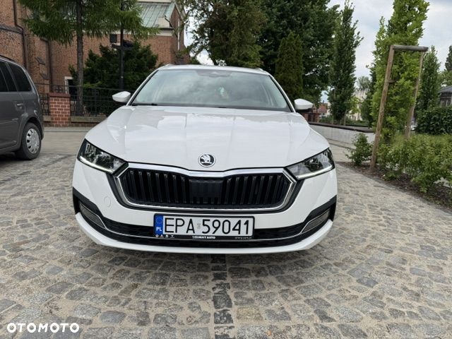 Skoda Octavia 2.0 TDI Style DSG - 2