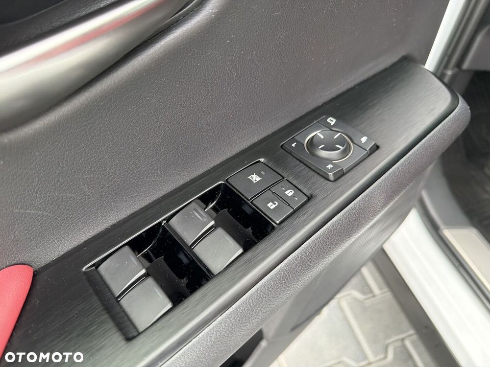 Lexus UX - 20