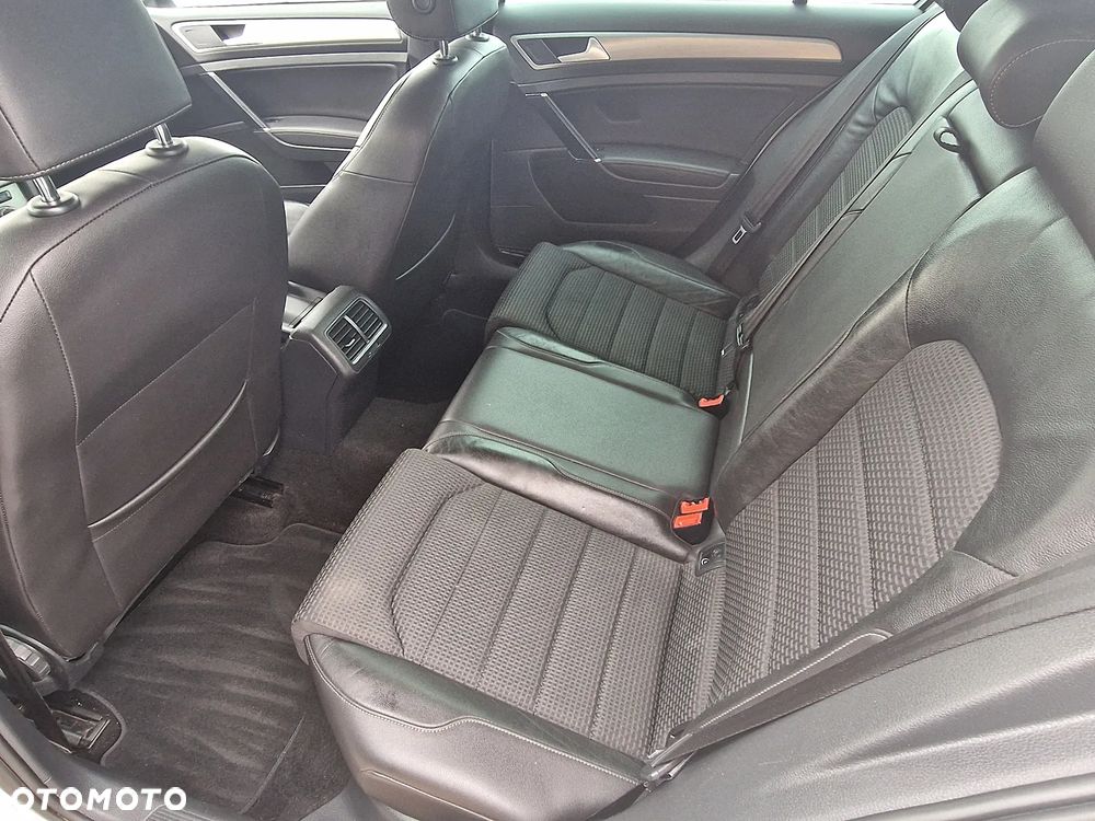 Volkswagen Golf 1.6 TDI BlueMotion Technology Comfortline - 10
