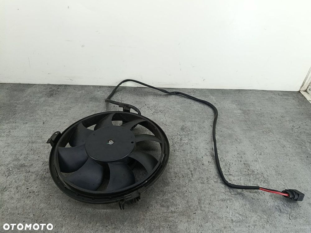 WENTYLATOR CHŁODNICY VW PASSAT B5 FL 8D0959455R UIKA 1.9 TDI - 1