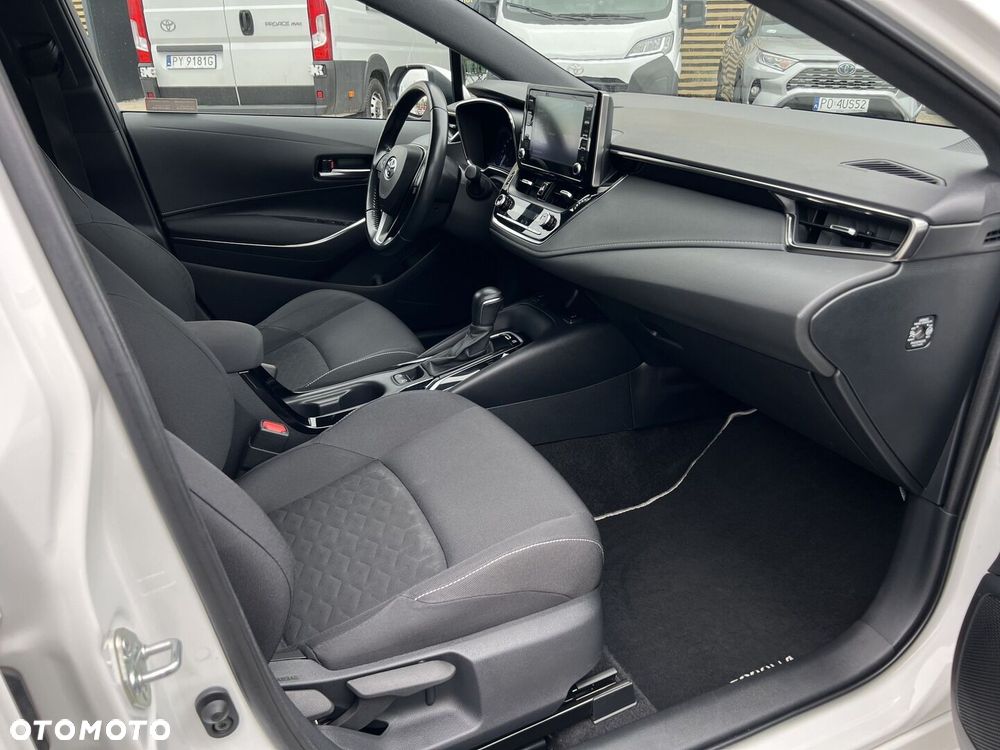 Toyota Corolla 1.8 Hybrid Comfort - 24