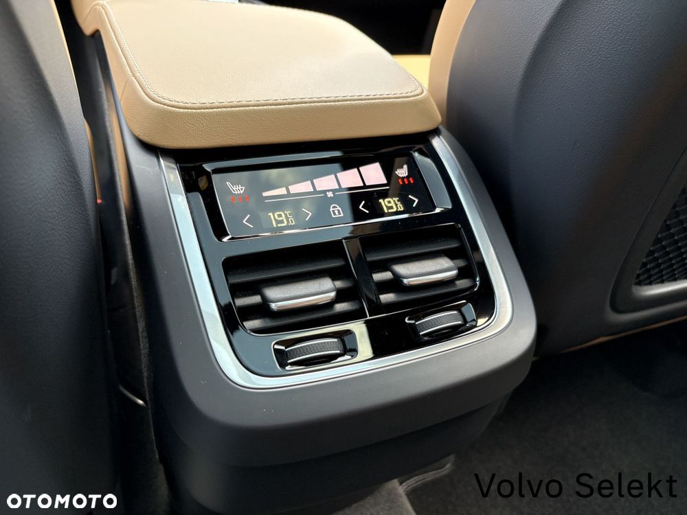 Volvo XC 90 - 28