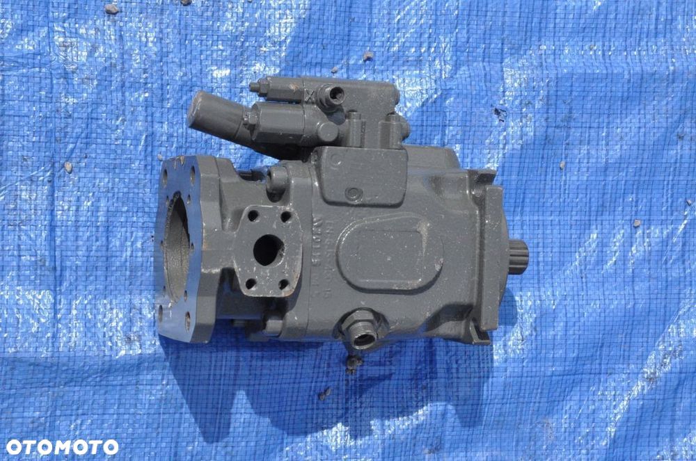 HYDROMOTOR POMPA CLAAS SCORPION - 1